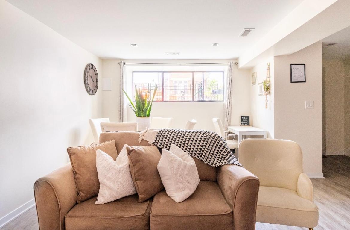 Apartment Cozy 2 Brm Mins Away From United Center *